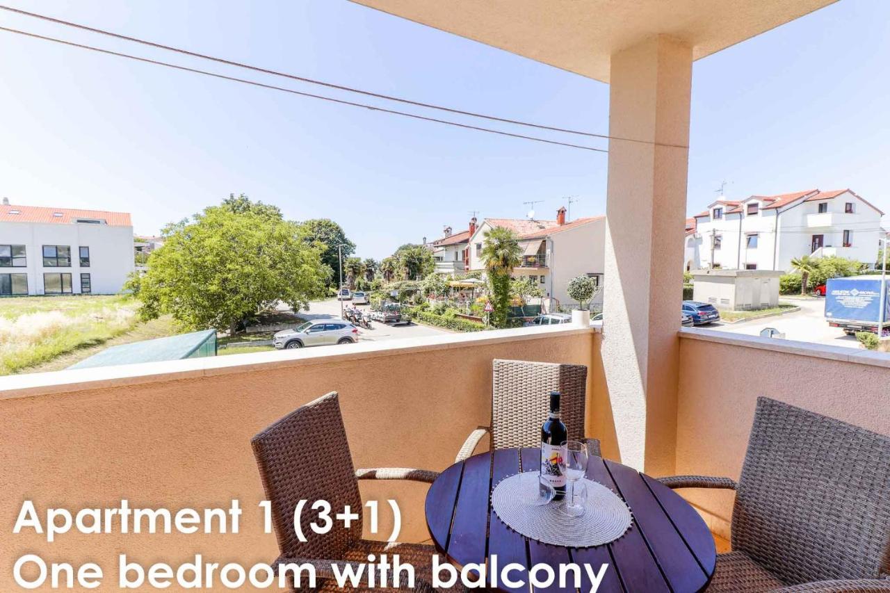 Sunshine Apartments Funtana With Balcony And Sea View ภายนอก รูปภาพ
