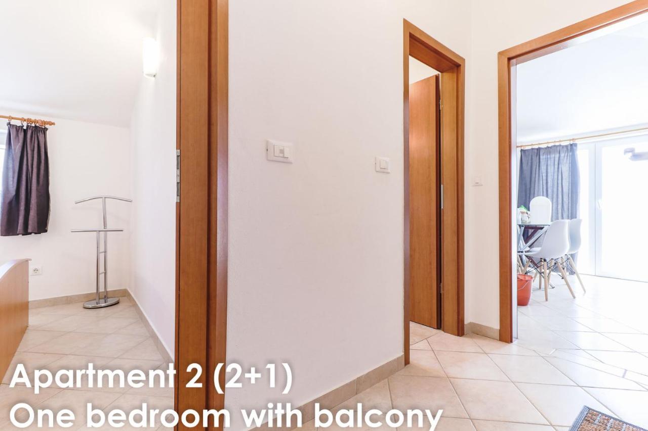 Sunshine Apartments Funtana With Balcony And Sea View ภายนอก รูปภาพ