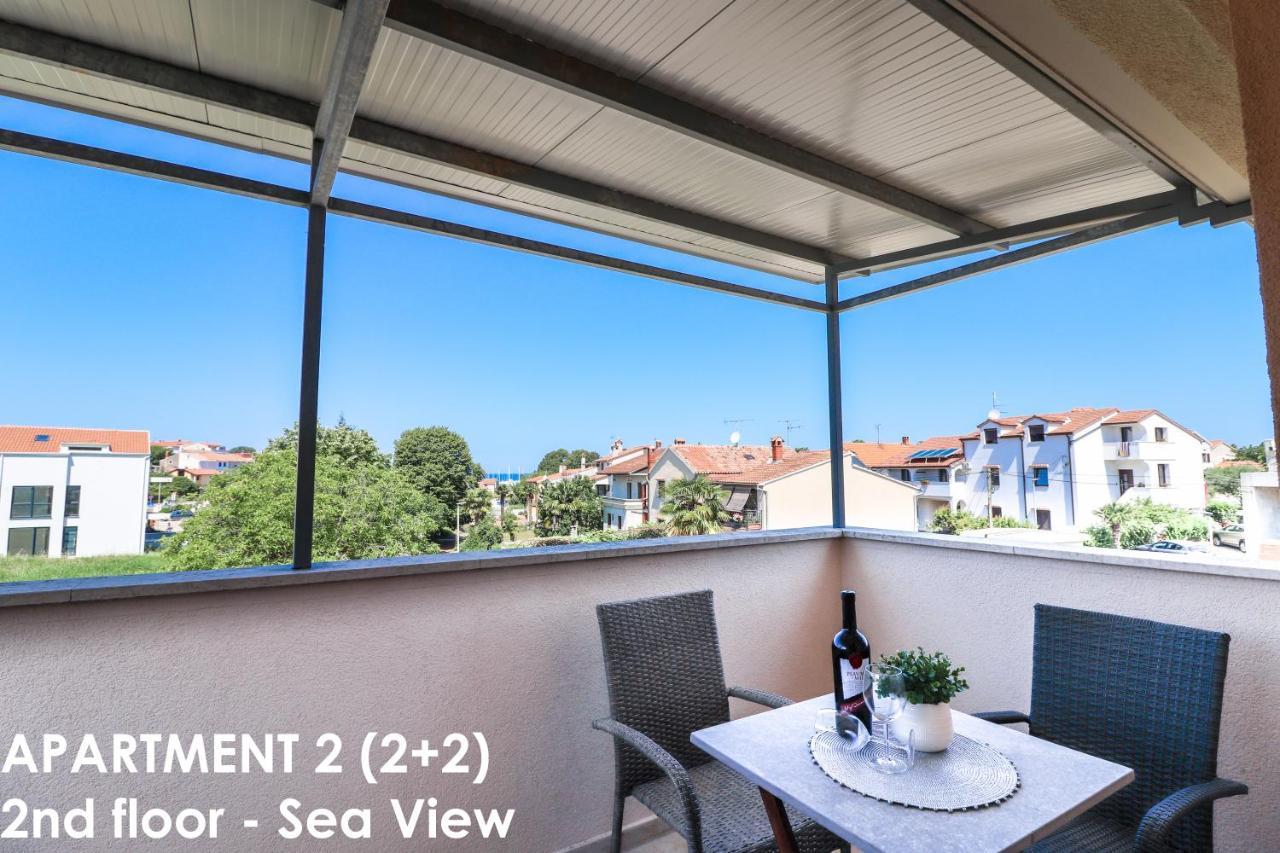 Sunshine Apartments Funtana With Balcony And Sea View ภายนอก รูปภาพ